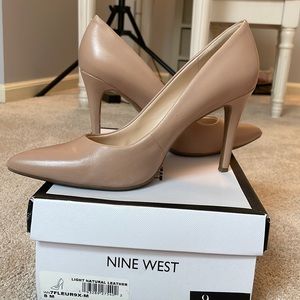 Nine West pointed toe light natural tan heels
